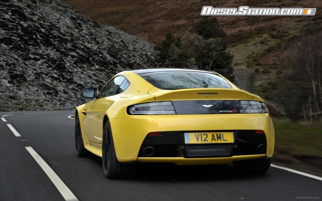 Aston Martin V12 Vantage S 2014 Widescreen Picture #263 Aston Martin V12 Vantage S 2014 Widescreen Picture #263